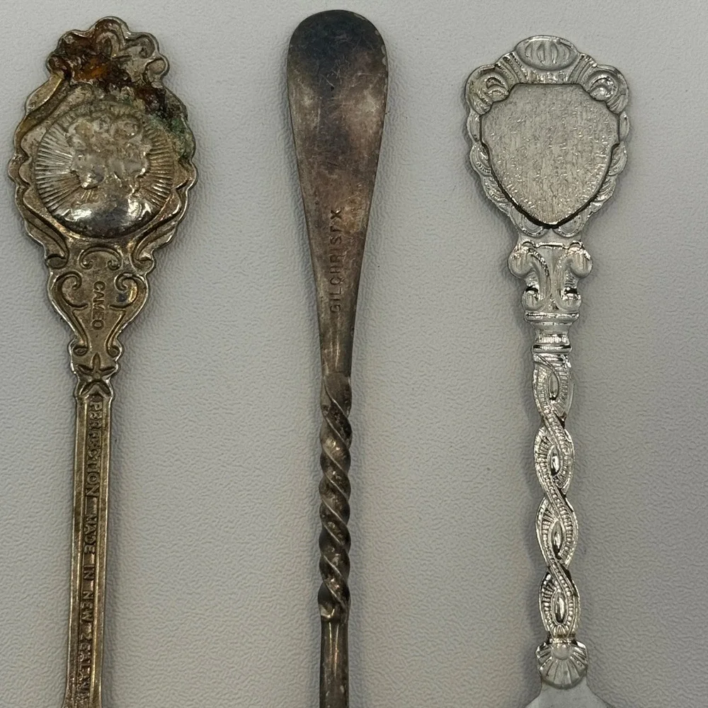 Vtg NZ Souvenir Spoon Lot‎ 3 Cameo Perfection Gilchrist Silverplate Collectible